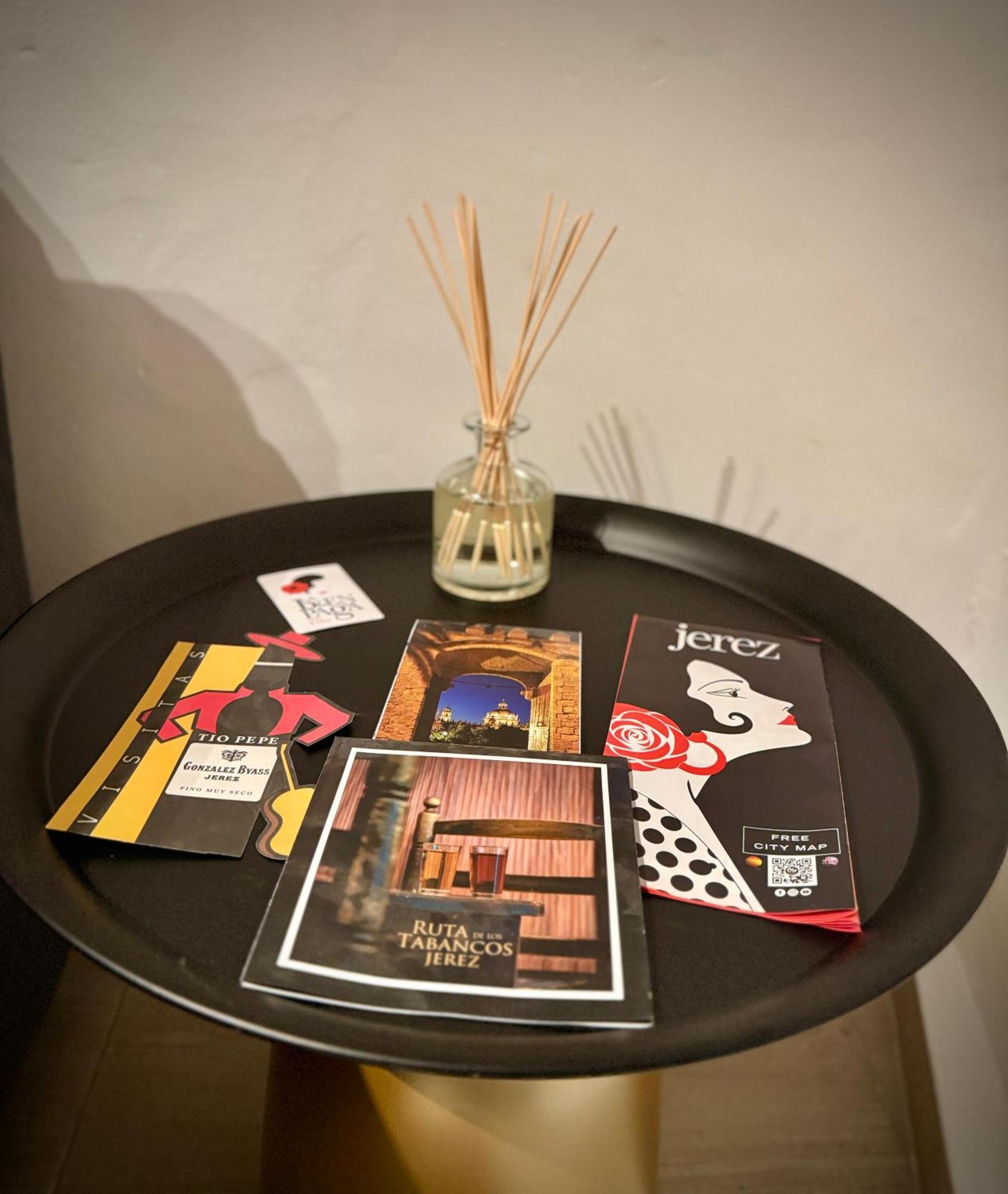 La Faraona Apartment เฮเรซ เด ลาฟรอนเตรา ภายนอก รูปภาพ