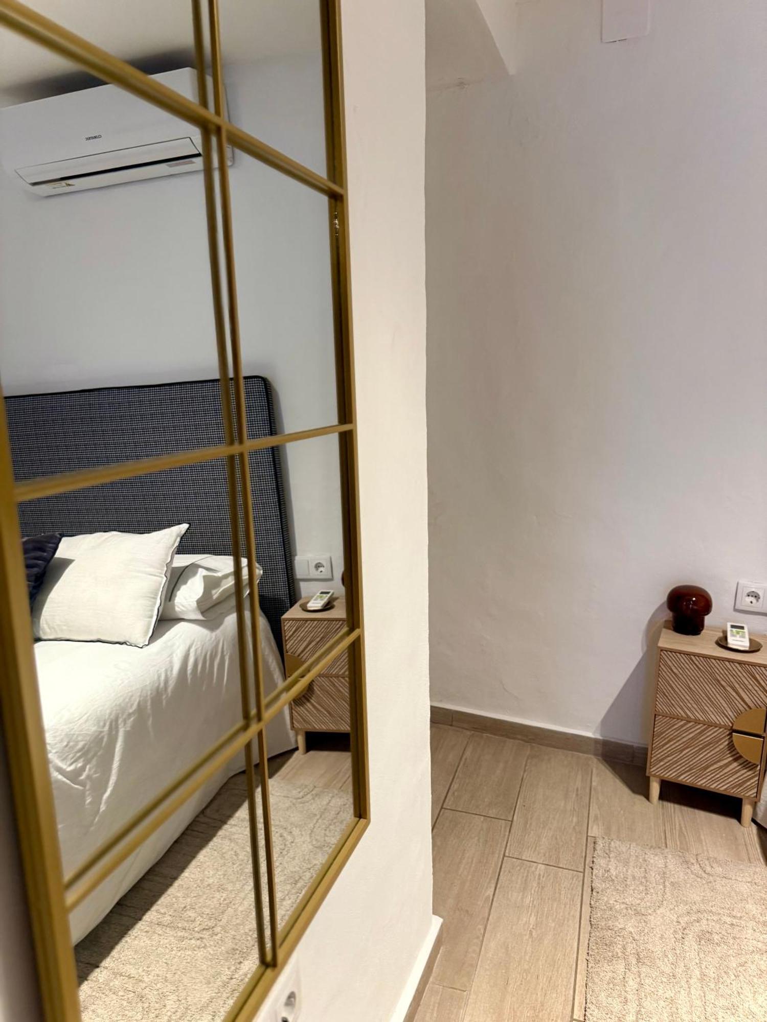 La Faraona Apartment เฮเรซ เด ลาฟรอนเตรา ภายนอก รูปภาพ