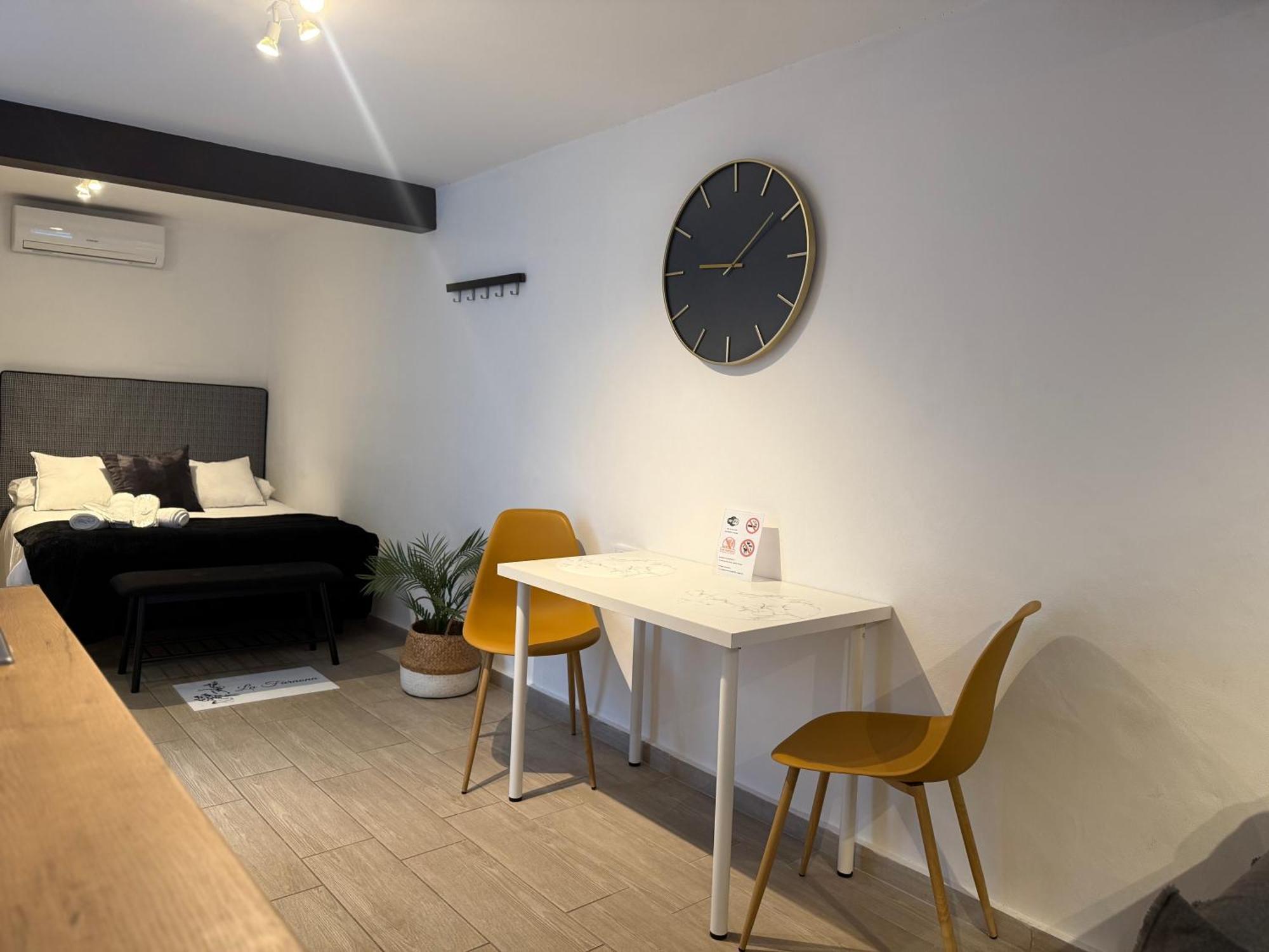 La Faraona Apartment เฮเรซ เด ลาฟรอนเตรา ภายนอก รูปภาพ